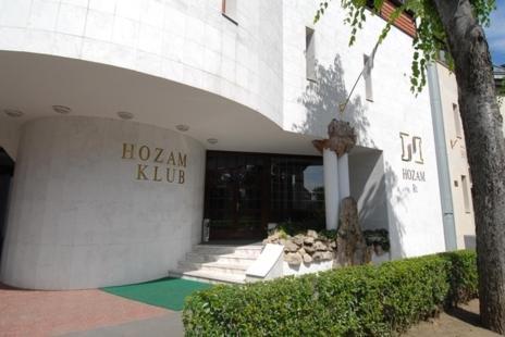 Hozam Wellness Es Apartman Solnok Dış mekan fotoğraf